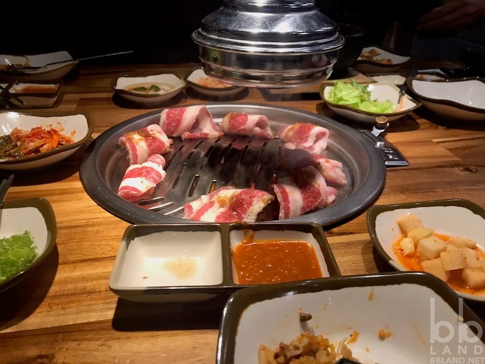 Ba Chỉ Bò Mỹ Cuộn Sốt Gogi -  GoGi House Đà Nẵng - Quán Thịt Nướng Hàn Quốc